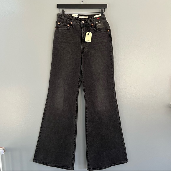 Levi’s Ribcage Wide Leg Bell Jeans - Picture 3 of 8